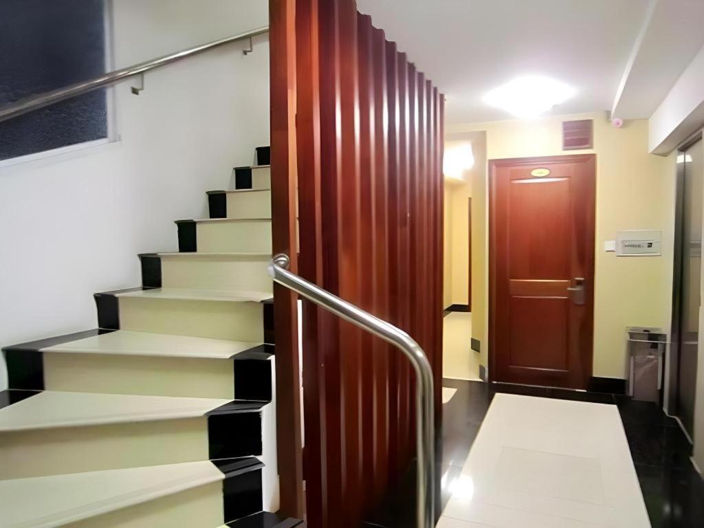 An Dong Center Hotel Chinatown Saigon Хошимин Экстерьер фото