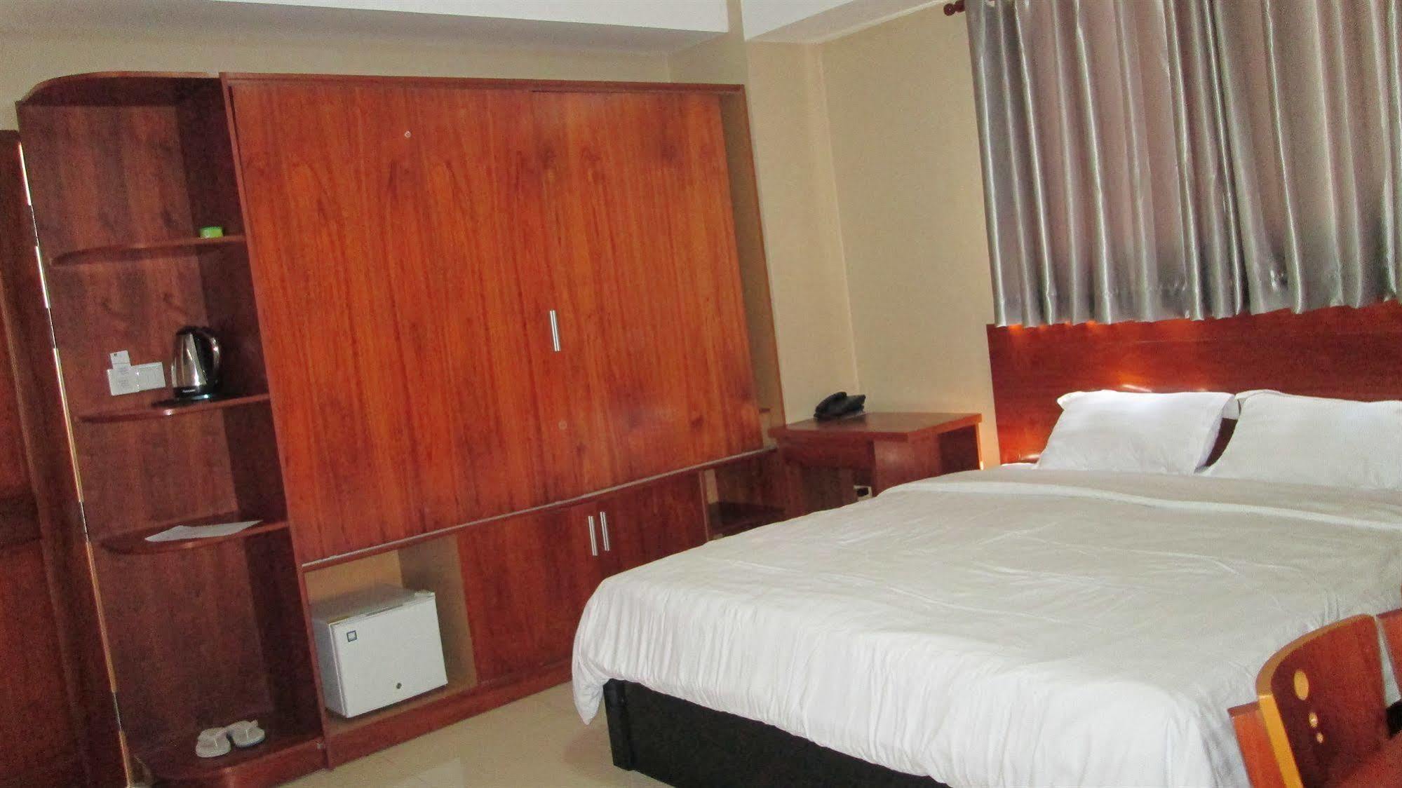 An Dong Center Hotel Chinatown Saigon Хошимин Экстерьер фото